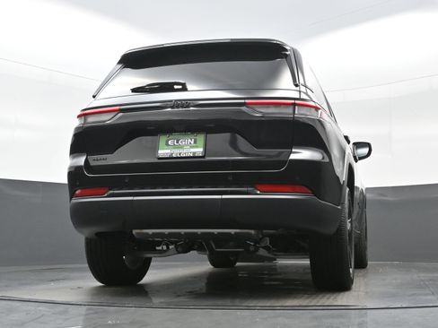 New 2025 Jeep Grand Cherokee Altitude image 14