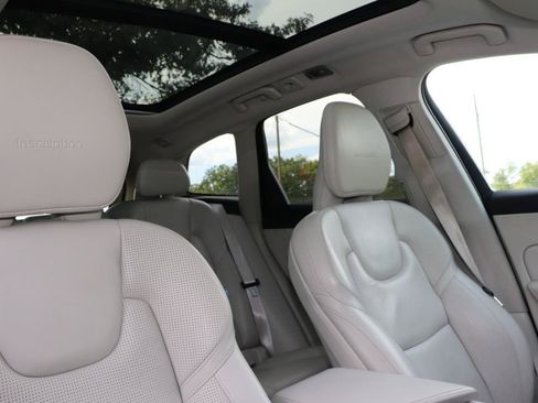 Used 2019 Volvo XC60 T6 Inscription w/ Protection Package Premier AWD/4WD image 44
