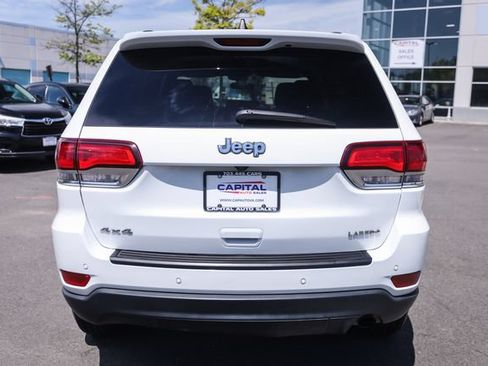 Used 2020 Jeep Grand Cherokee Laredo AWD/4WD image 10