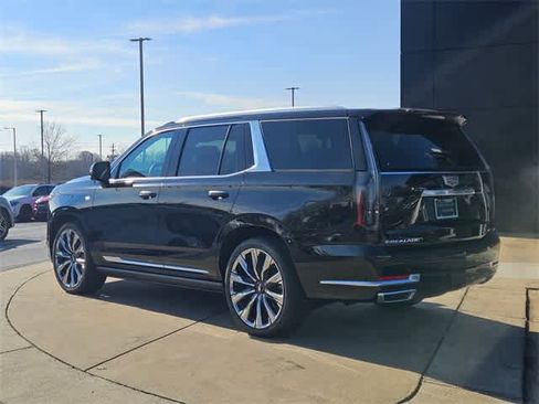 Used 2026 Cadillac Escalade Luxury w/ Touring Package image 5