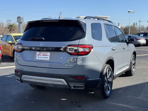 Used 2023 Honda Pilot Elite image 7