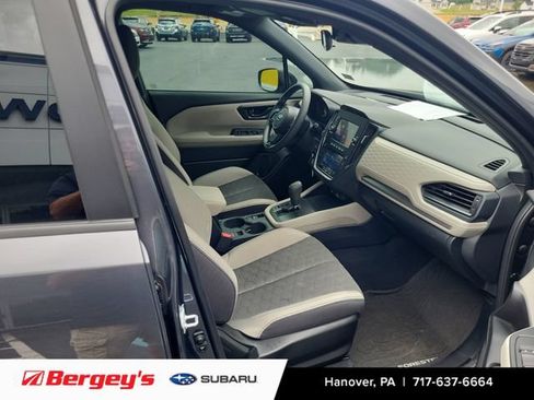 Used 2025 Subaru Forester AWD/4WD image 16