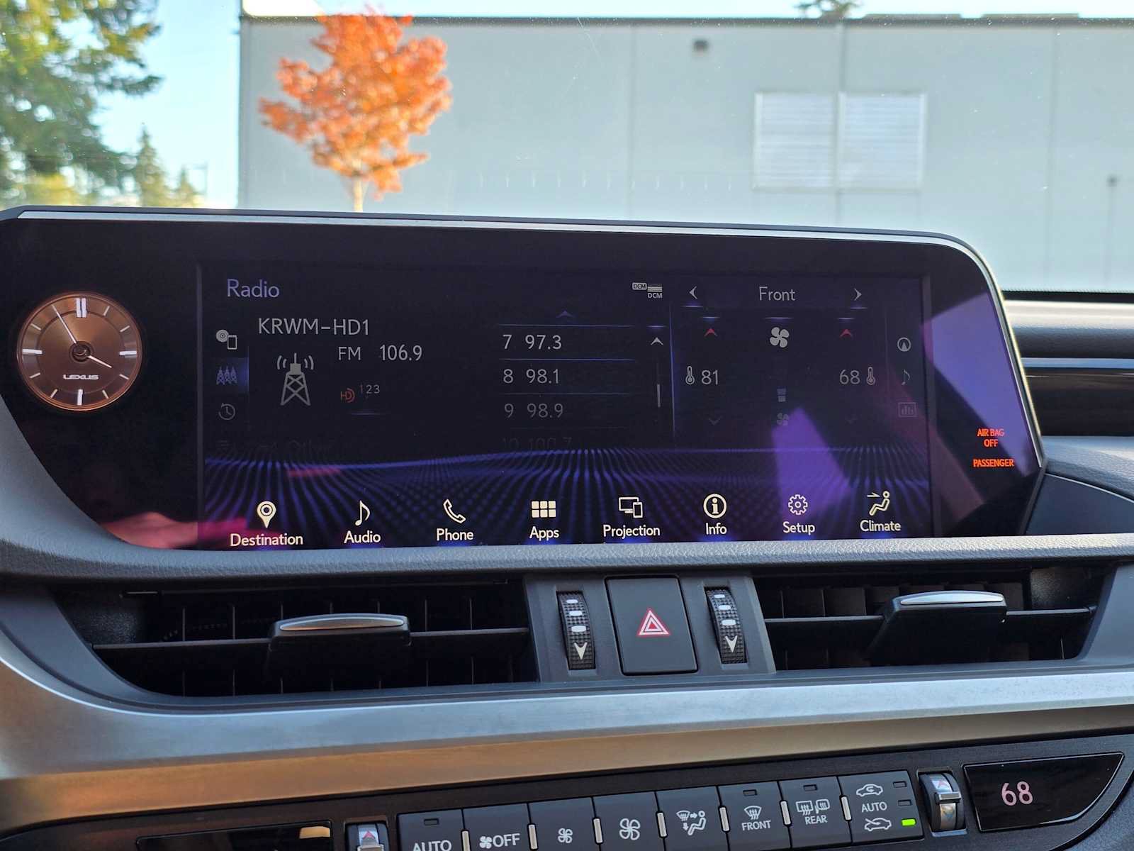 Used 2019 Lexus ES 300h w/ Premium Package FWD image 26