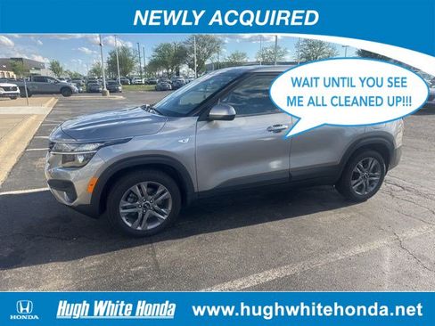 Used 2021 Kia Seltos LX image 1