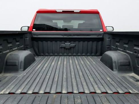 Used 2025 Chevrolet Silverado 1500 Custom Trail Boss w/ Turbomax Blackout Package AWD/4WD image 19