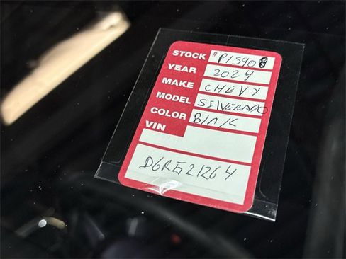 Used 2024 Chevrolet Silverado 1500 LT Trail Boss w/ LT Trail Boss Premium Package image 32