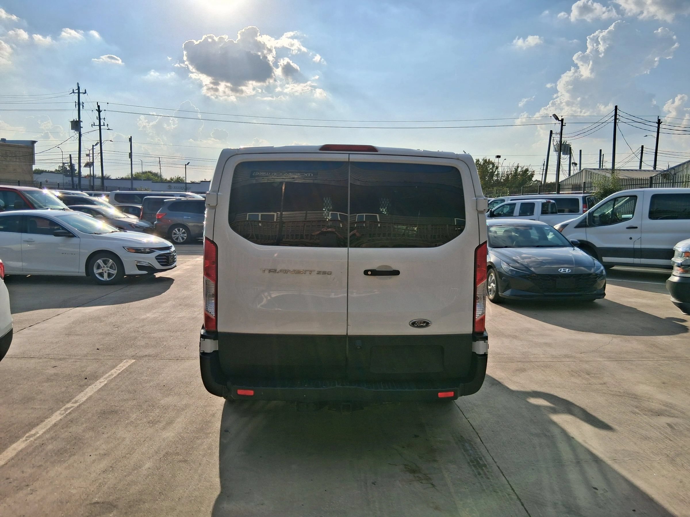 Used 2019 Ford Transit 250 130 Low Roof RWD image 6