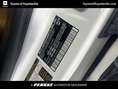 Used 2024 Mercedes-Benz GLE 350 4MATIC image 32