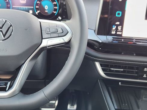 New 2026 Volkswagen Atlas Cross Sport SEL Premium R-Line image 27