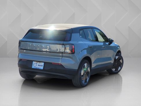 New 2026 Volvo EX30 Plus w/ Protection Package Premier image 6