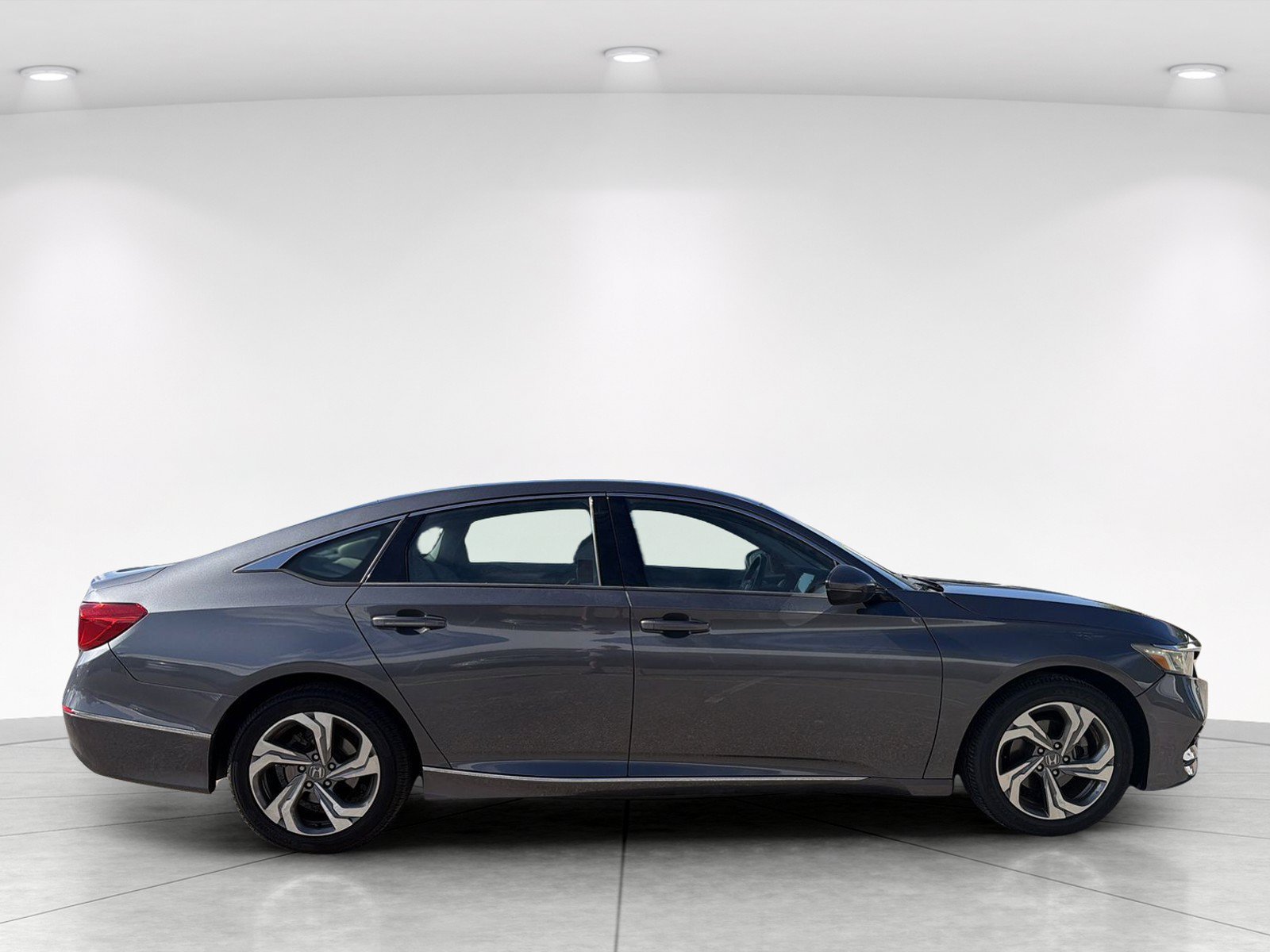 Used 2018 Honda Accord EX-L image 3