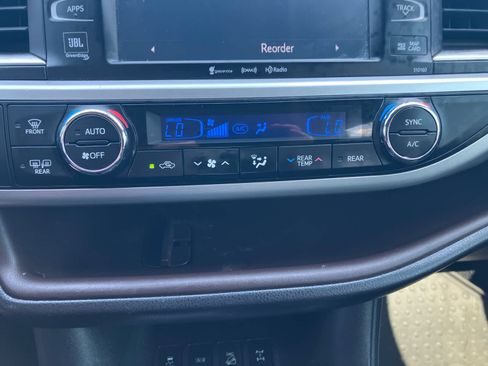 Used 2016 Toyota Highlander Limited Platinum AWD/4WD image 27