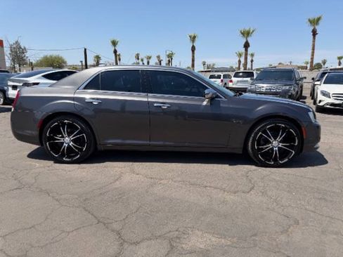 Used 2016 Chrysler 300 C RWD image 2