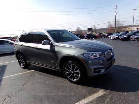 Used 2016 BMW X5 xDrive50i w/ Dynamic Handling Package image 56
