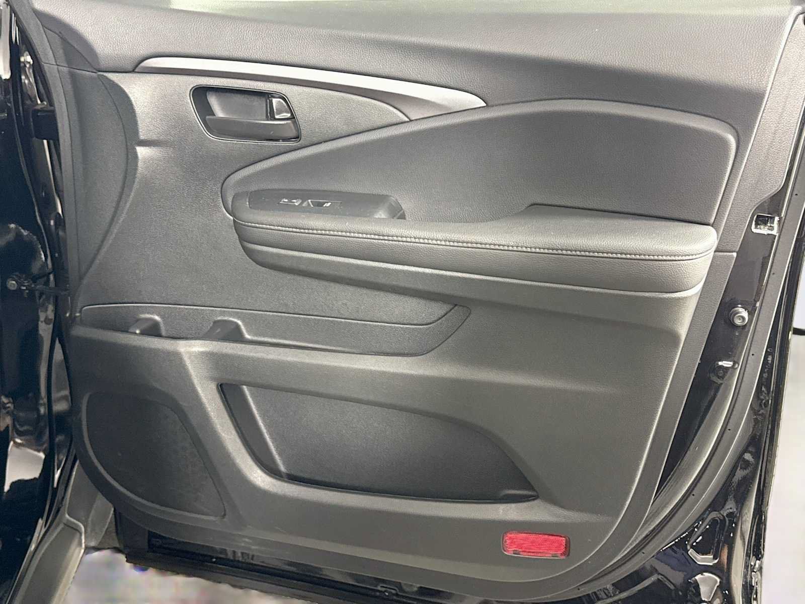 Used 2023 Honda Passport EX-L image 30