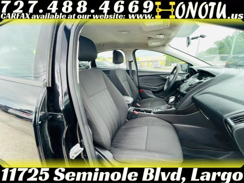 Used 2018 Ford Focus SE FWD image 19