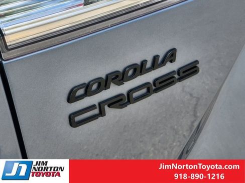 Used 2024 Toyota Corolla Cross AWD Hybrid image 13