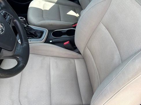 Used 2017 Hyundai Elantra SE w/ SE A/T Tech Package 03 FWD image 16