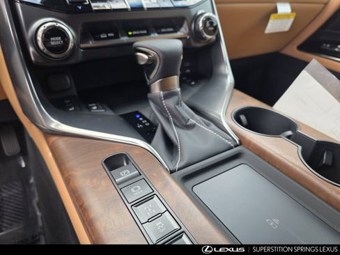 New 2026 Lexus LX 600 4WD w/ Luxury Package image 19