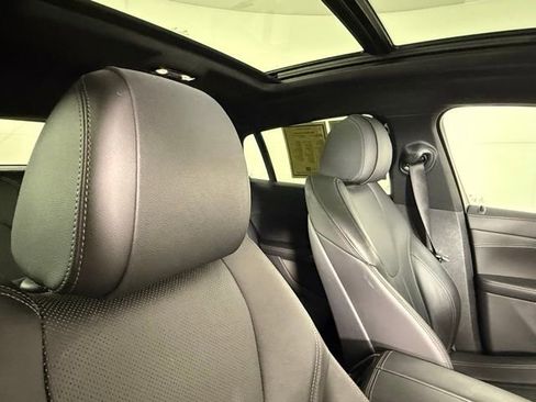 Used 2022 BMW X6 xDrive40i image 38