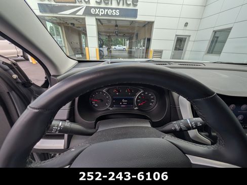 Used 2023 GMC Terrain SLT w/ Tech Package AWD/4WD image 12