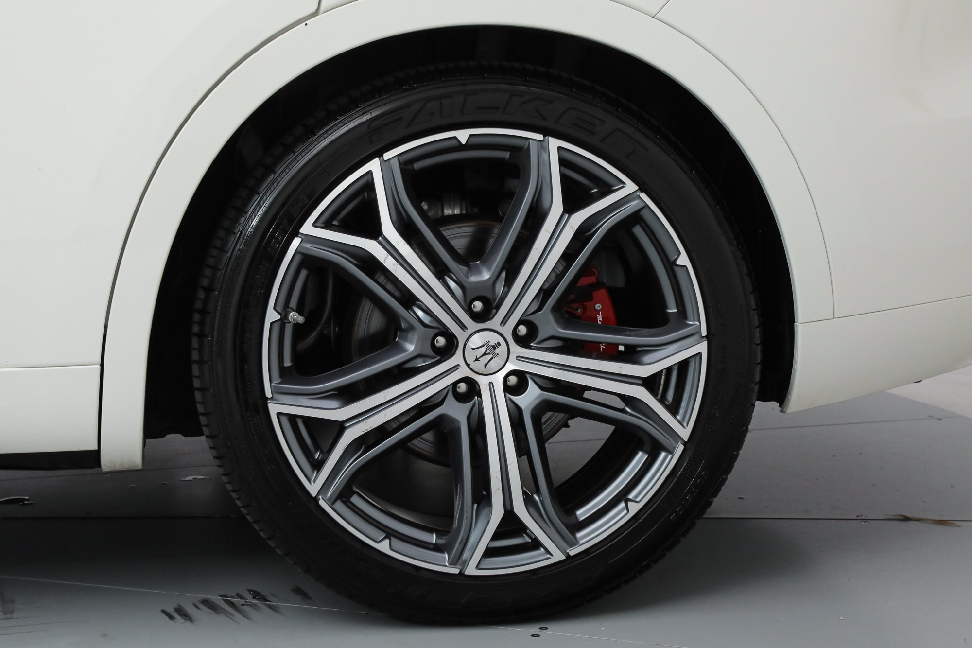 Used 2023 Maserati Levante GT AWD/4WD image 19