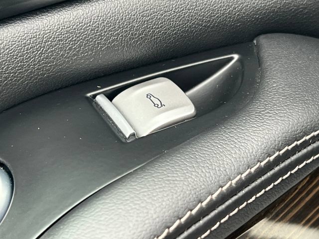 Used 2025 BMW X7 xDrive40i AWD/4WD image 18