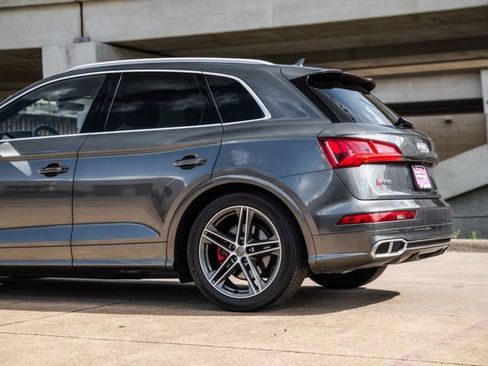 Used 2019 Audi SQ5 Premium Plus w/ Premium Plus Package image 43