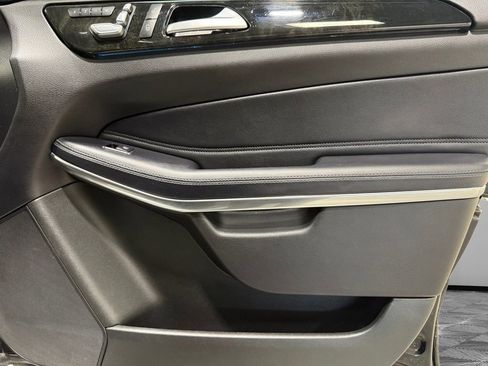 Used 2018 Mercedes-Benz GLS 550 4MATIC image 13