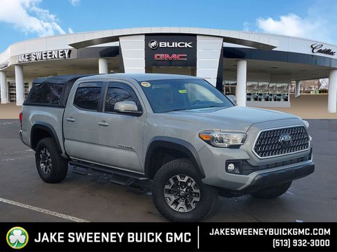 Used 2018 Toyota Tacoma TRD Off-Road image 1