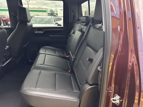 Used 2024 Chevrolet Silverado 2500 LTZ w/ LTZ Convenience Package image 19