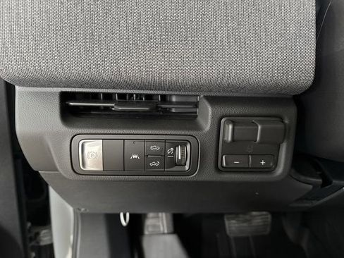 New 2026 GMC Sierra EV Elevation image 17