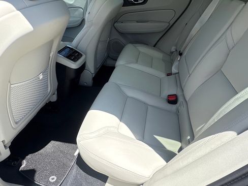 New 2026 Volvo XC60 B5 Ultra w/ Protection Package Premier image 18