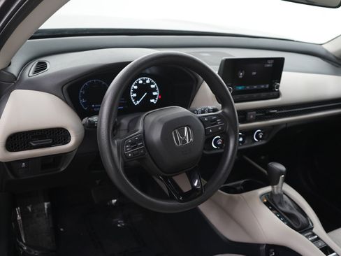 Used 2023 Honda HR-V LX image 20