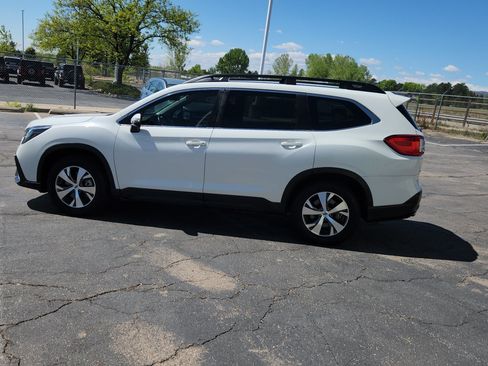 Used 2023 Subaru Ascent Premium w/ Convenience Package AWD/4WD image 7