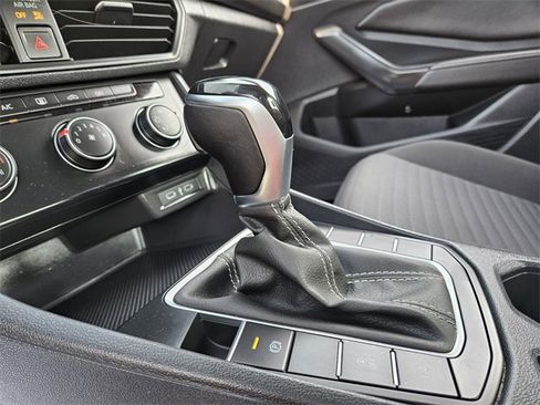 Used 2024 Volkswagen Jetta S image 23