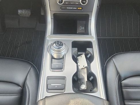 Certified 2022 Ford Edge SEL w/ Convenience Package image 18