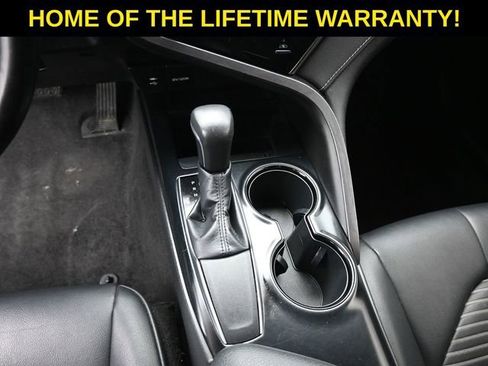 Used 2019 Toyota Camry SE image 32