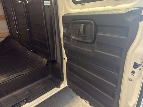 Used 2020 GMC Savana 2500 w/ Driver Convenience Package image 21