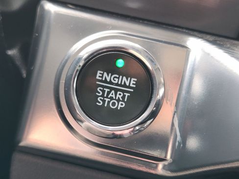 Used 2022 Ford F150 Lariat w/ Equipment Group 501A Mid image 23