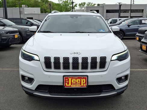 Certified 2019 Jeep Cherokee Limited w/ Technology Group AWD/4WD image 2