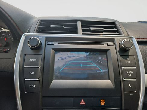 Used 2017 Toyota Camry SE FWD image 26