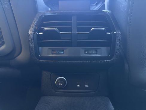 Used 2025 Audi Q3 2.0T Premium w/ Convenience Package image 23