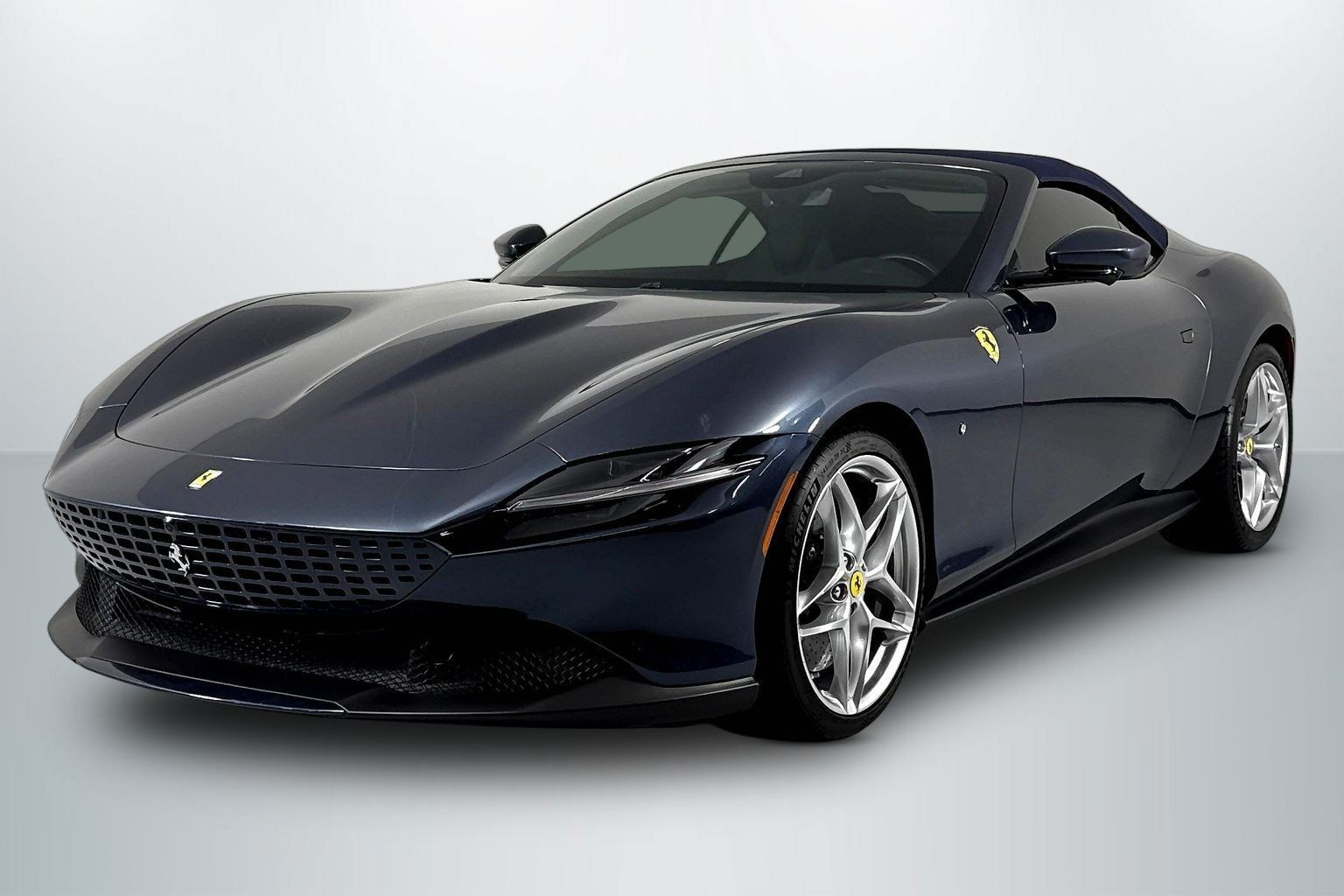 Used 2024 Ferrari Roma Spider RWD image 3