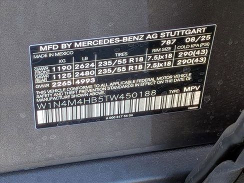 New 2026 Mercedes-Benz GLB 250 4MATIC image 18