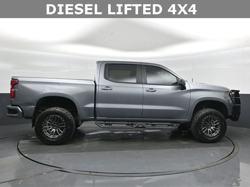 Used 2020 Chevrolet Silverado 1500 RST image 2