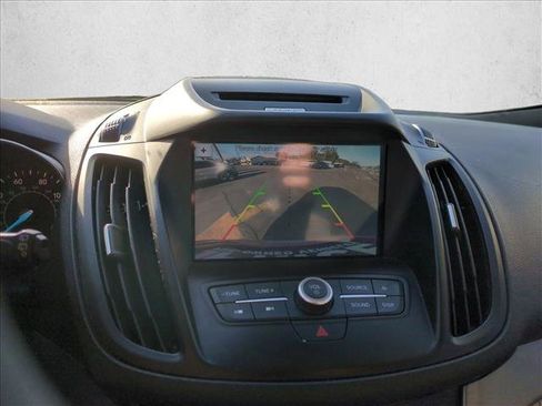 Used 2017 Ford Escape SE w/ Equipment Group 201A image 13