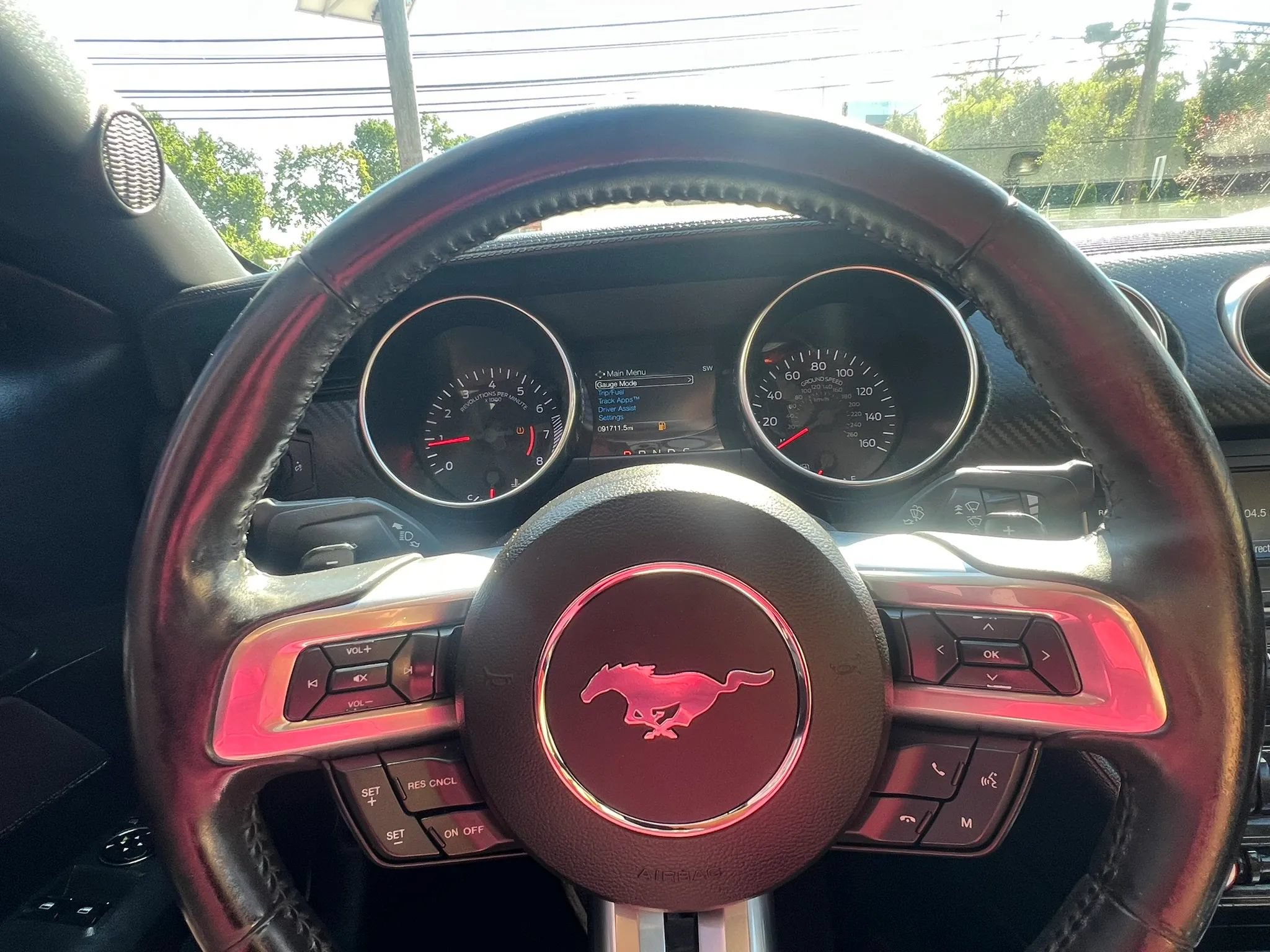 Used 2018 Ford Mustang Coupe RWD image 18