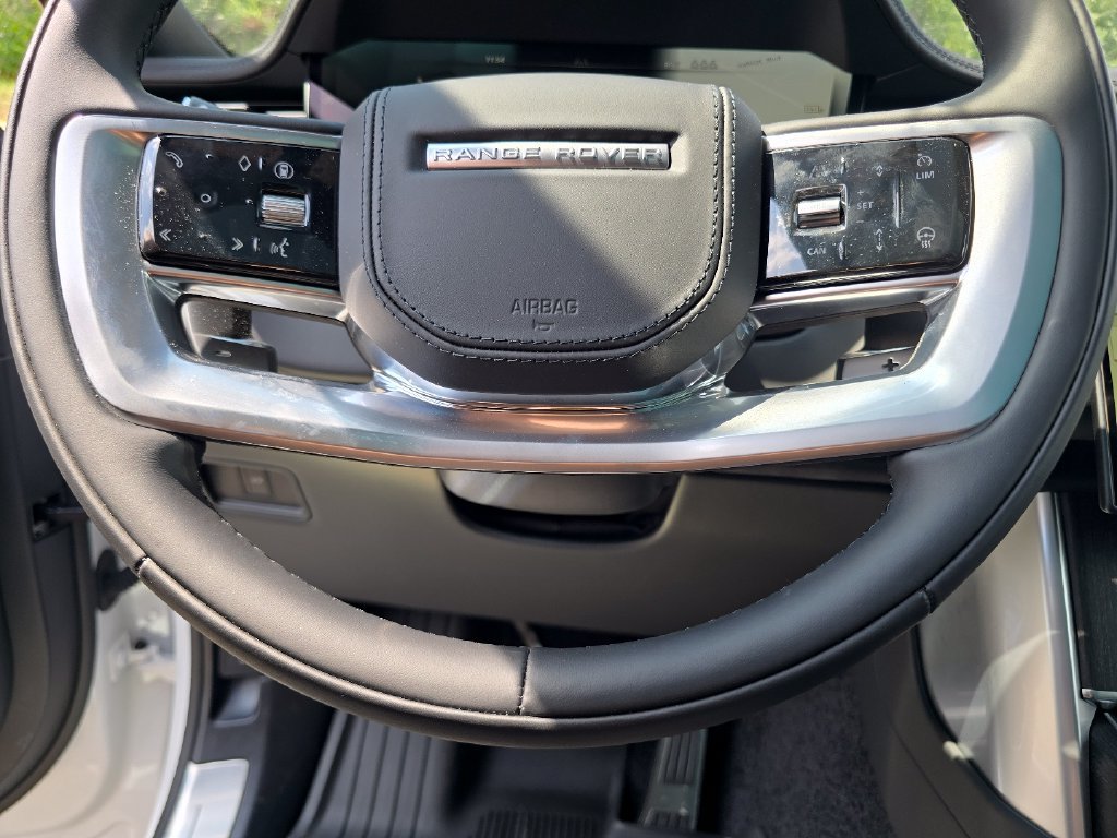 New 2026 Land Rover Range Rover SE AWD/4WD image 40