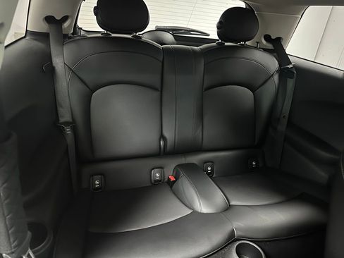 Used 2015 MINI Cooper 2-Door Hardtop image 17